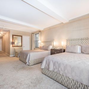 One-Bedroom Suite Two Queen Beds